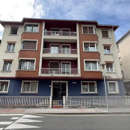 Plentzia, Junto Al Puerto * Plentzia